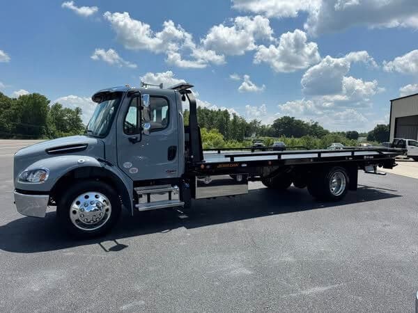Used tow truck ready for financing